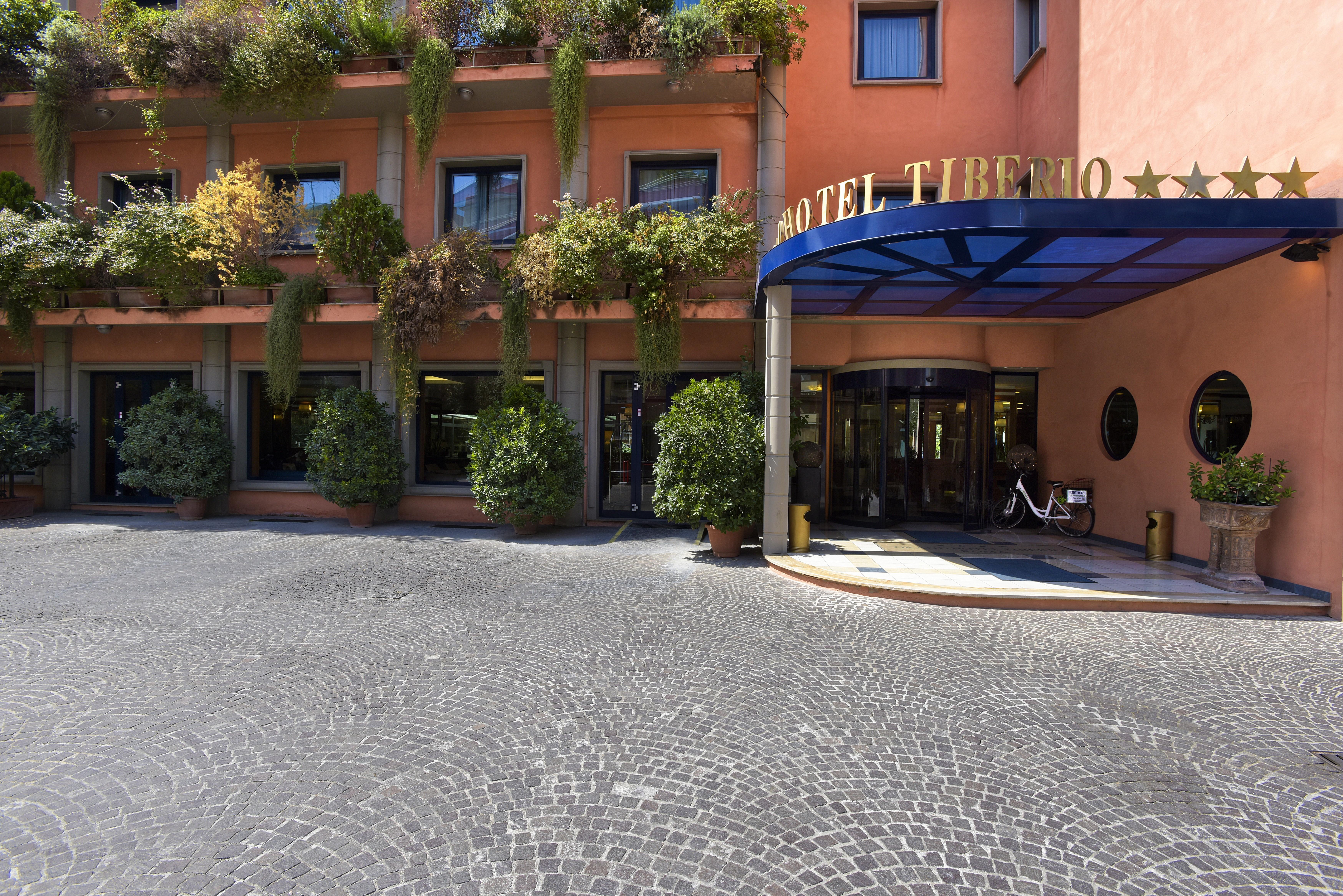 فندق رومافي  فندق غراند تيبيريو المظهر الخارجي الصورة